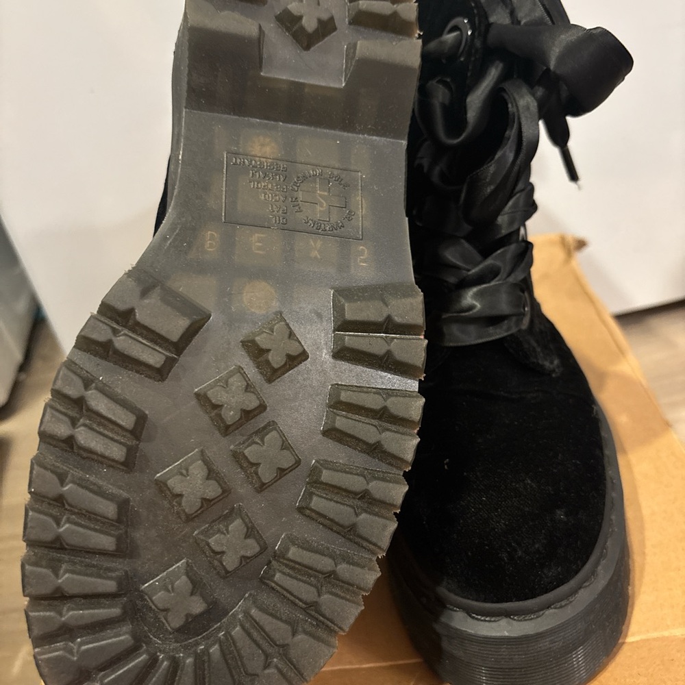 Dr. Martens Molly Black Velvet Lace Up Boots - Picture 3 of 3